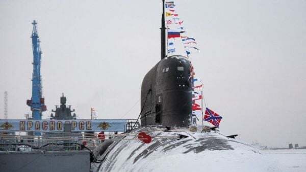 UK had to come to Ireland's aid with Russian submarine 'hovering' near Cork Harbour - Homepage - Vimarsana News