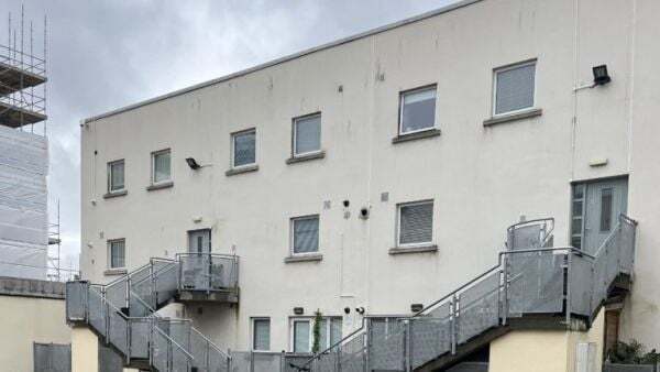 72-bed Dublin inner city housing complex where young families live 'over-run' by rats - Homepage - Vimarsana News