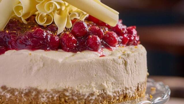 GUIDE: Here's how to make a delicious Foxford White Chocolate Cheese Cake GUIDE: Here's how to make a delicious Foxford White Chocolate Cheese Cake