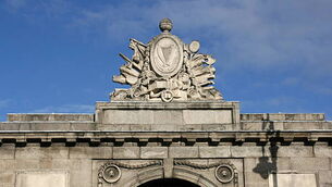 One man arrested as gardaí seize €14,000 in cash, car and jewellery One man arrested as gardaí seize €14,000 in cash, car and jewellery