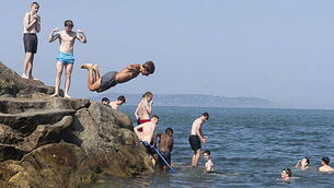 CHI urges children to get flu vaccine as 650 children attend emergency departments CHI urges children to get flu vaccine as 650 children attend emergency departments