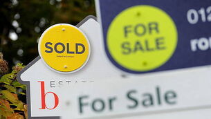 Ivan Yates: 'No betting' on Simon Harris being next Fine Gael leader Ivan Yates: 'No betting' on Simon Harris being next Fine Gael leader