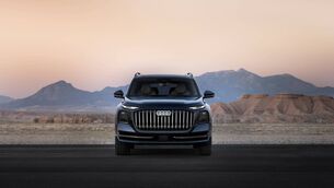 <p>The Q9 is available with seven seats as standard or in an optional six-seat configuration.</p> <p>The Q9 is available with seven seats as standard or in an optional six-seat configuration.</p>