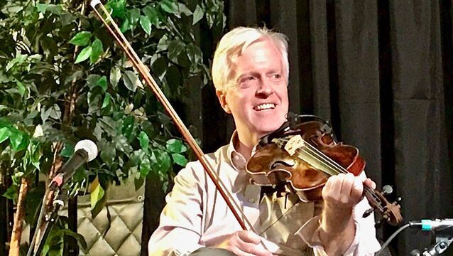 Renowned fiddle player for Gurteen Renowned fiddle player for Gurteen