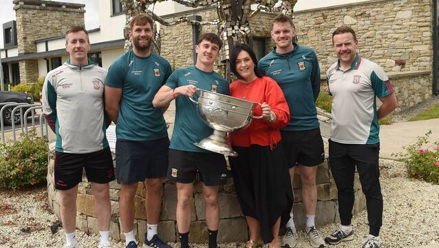 All-Ireland champs bring Sam Maguire to Mayo Hospice All-Ireland champs bring Sam Maguire to Mayo Hospice