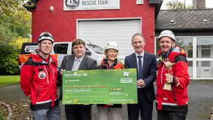 <p>Mayo Mountain Rescue Team members Ray Walsh (MMRT Team Leader) with Minister Alan Dillon, Mayo Mountain Rescue Team’s Mary Walsh (MMRT Treasurer), CEO National Lottery, Cian Murphy and Peter Moore.</p> <p>Mayo Mountain Rescue Team members Ray Walsh (MMRT Team Leader) with Minister Alan Dillon, Mayo Mountain Rescue Team’s Mary Walsh (MMRT Treasurer), CEO National Lottery, Cian Murphy and Peter Moore.</p>